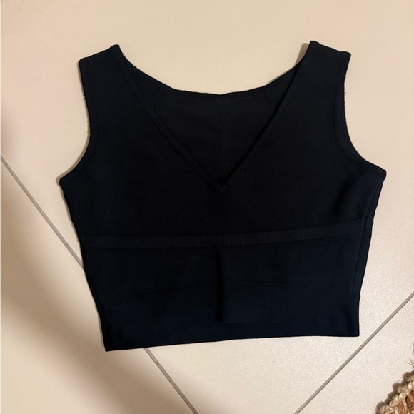 BCBG Black Crop Top - Picture 4 of 8